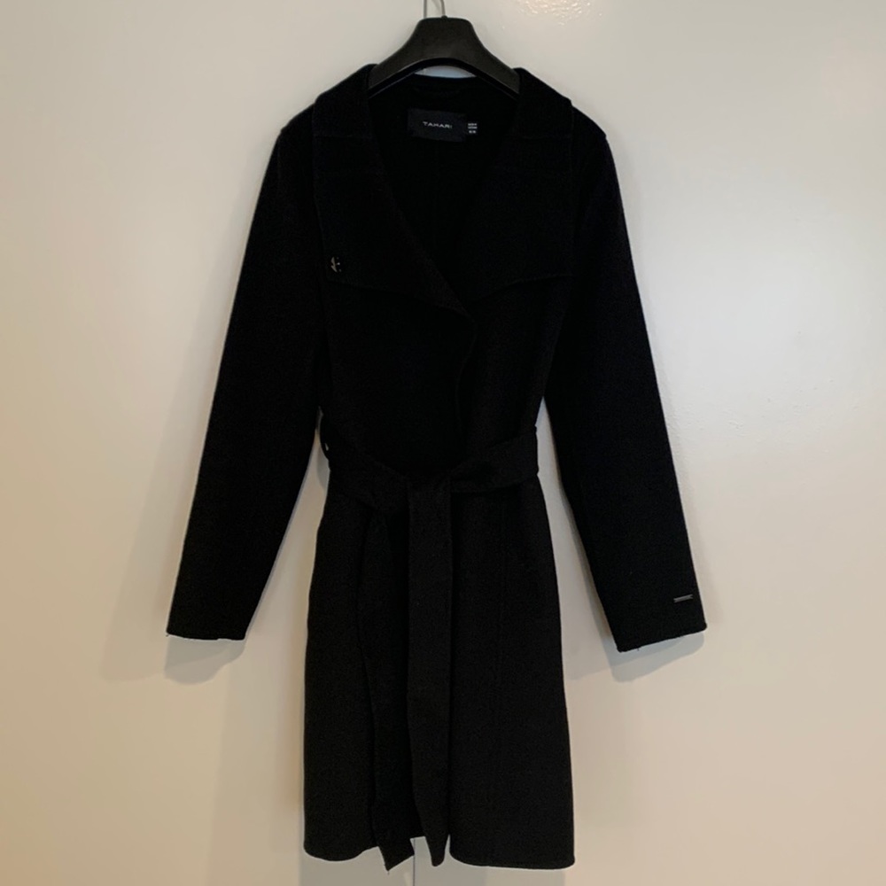 TAHARI BLACK WINTER COAT